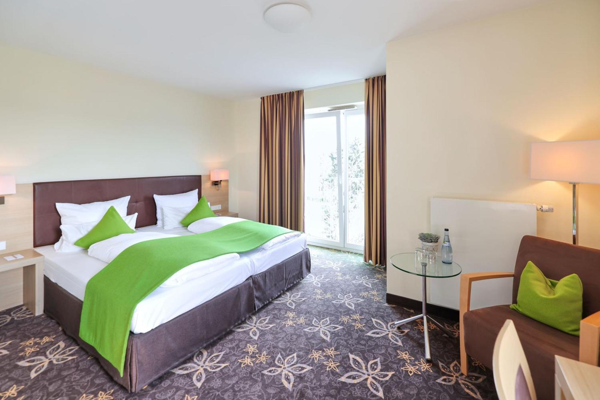 Hotel Wuerttemberger Hof Öhringen Esterno foto