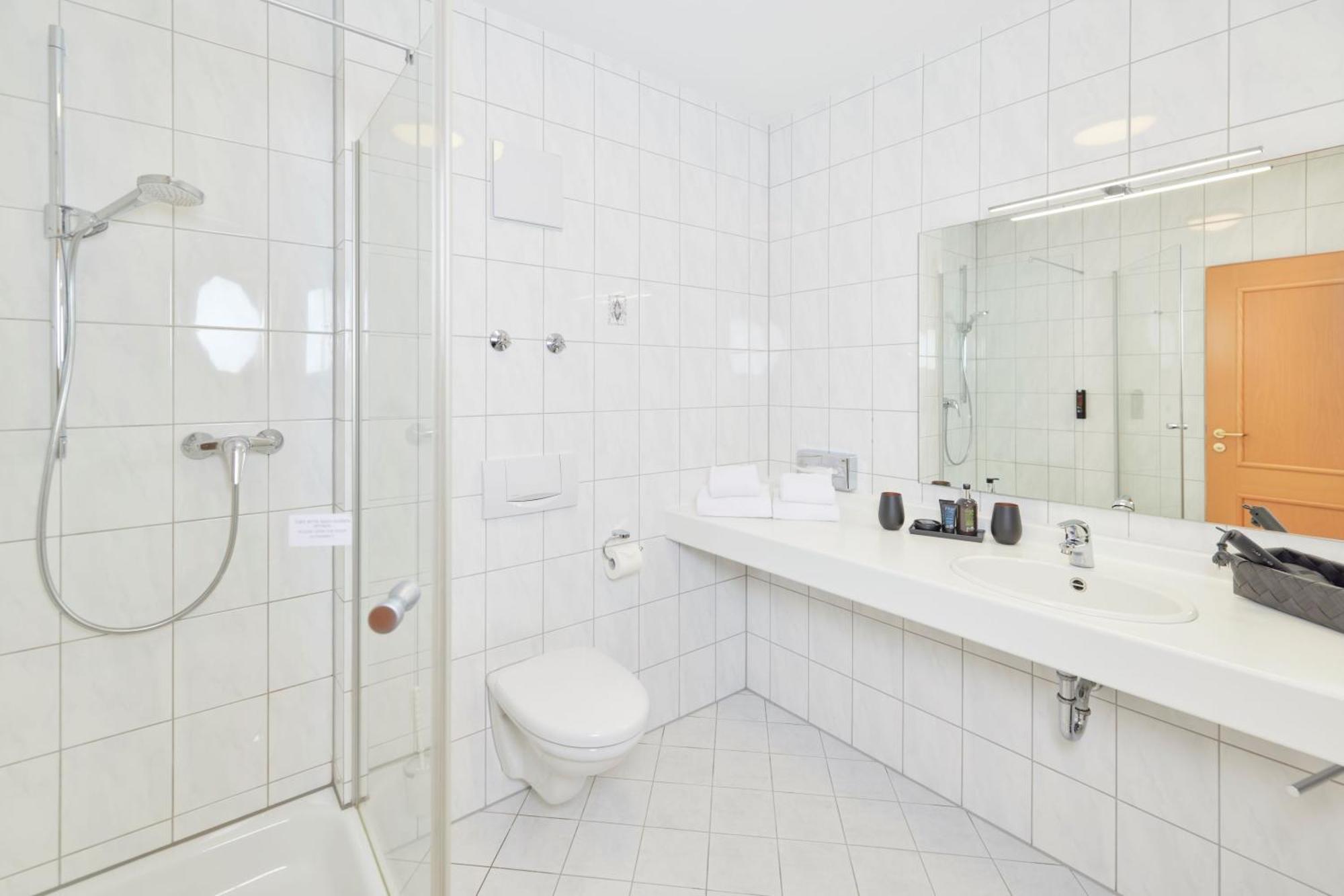 Hotel Wuerttemberger Hof Öhringen Esterno foto