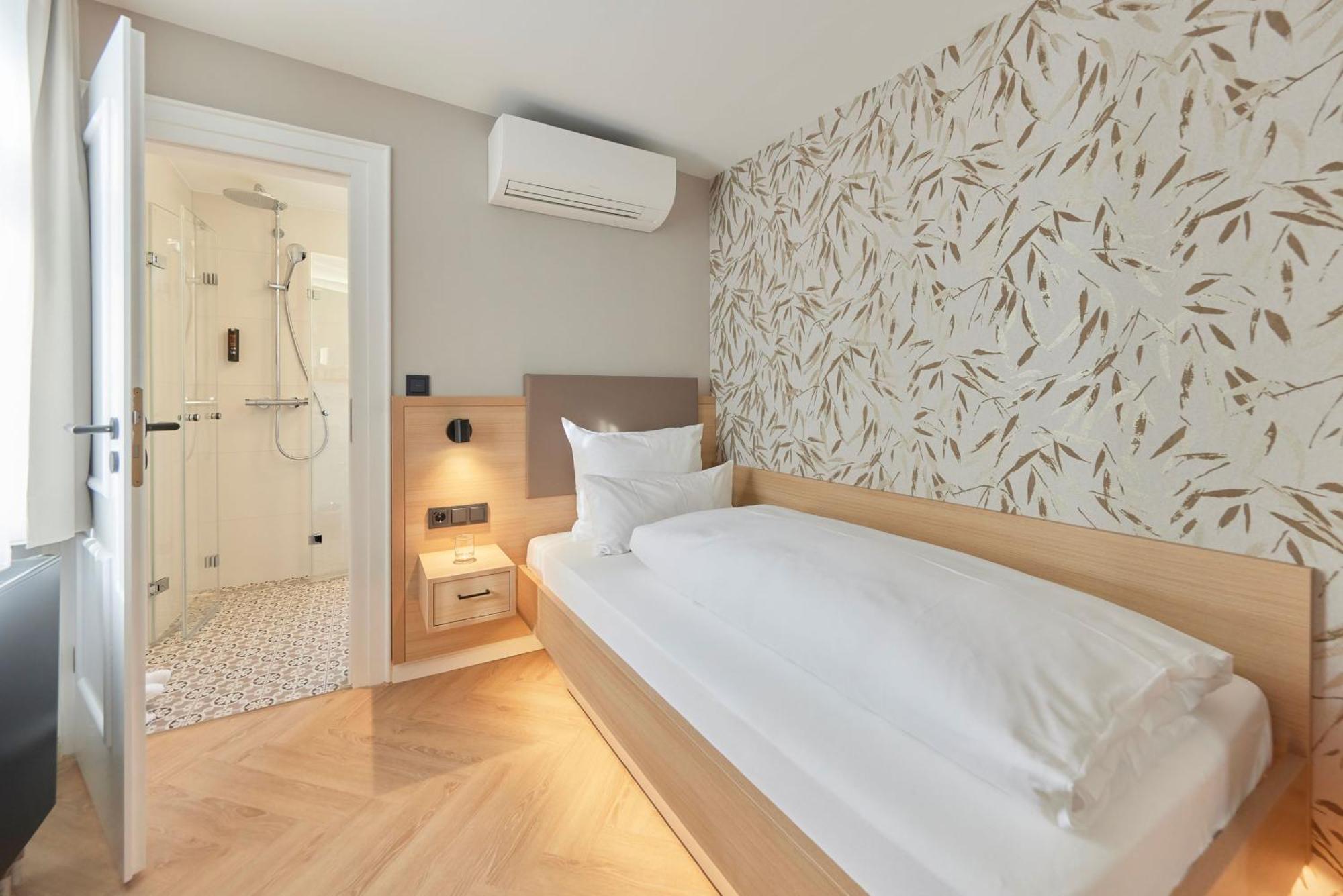 Hotel Wuerttemberger Hof Öhringen Esterno foto